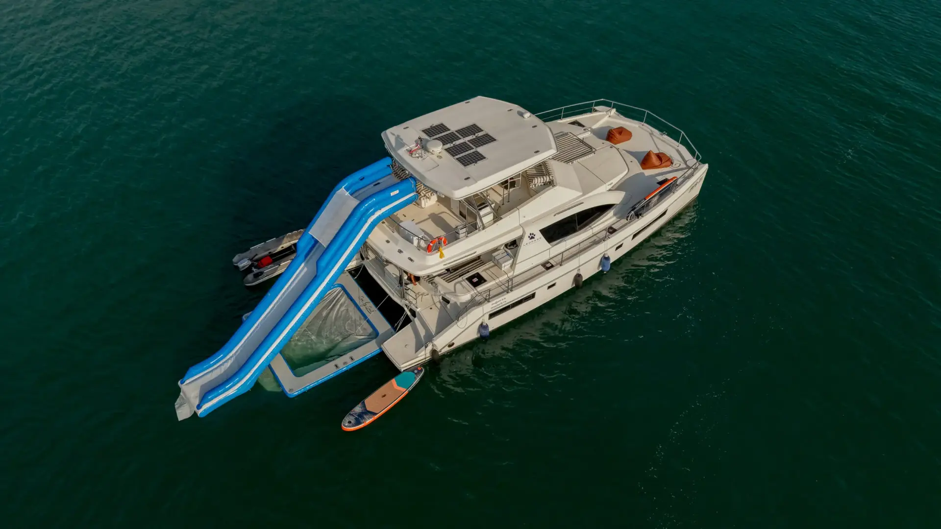 Leopard 51 ft – เรือยอชต์ เช่าเหมาลำ ภูเก็ต
