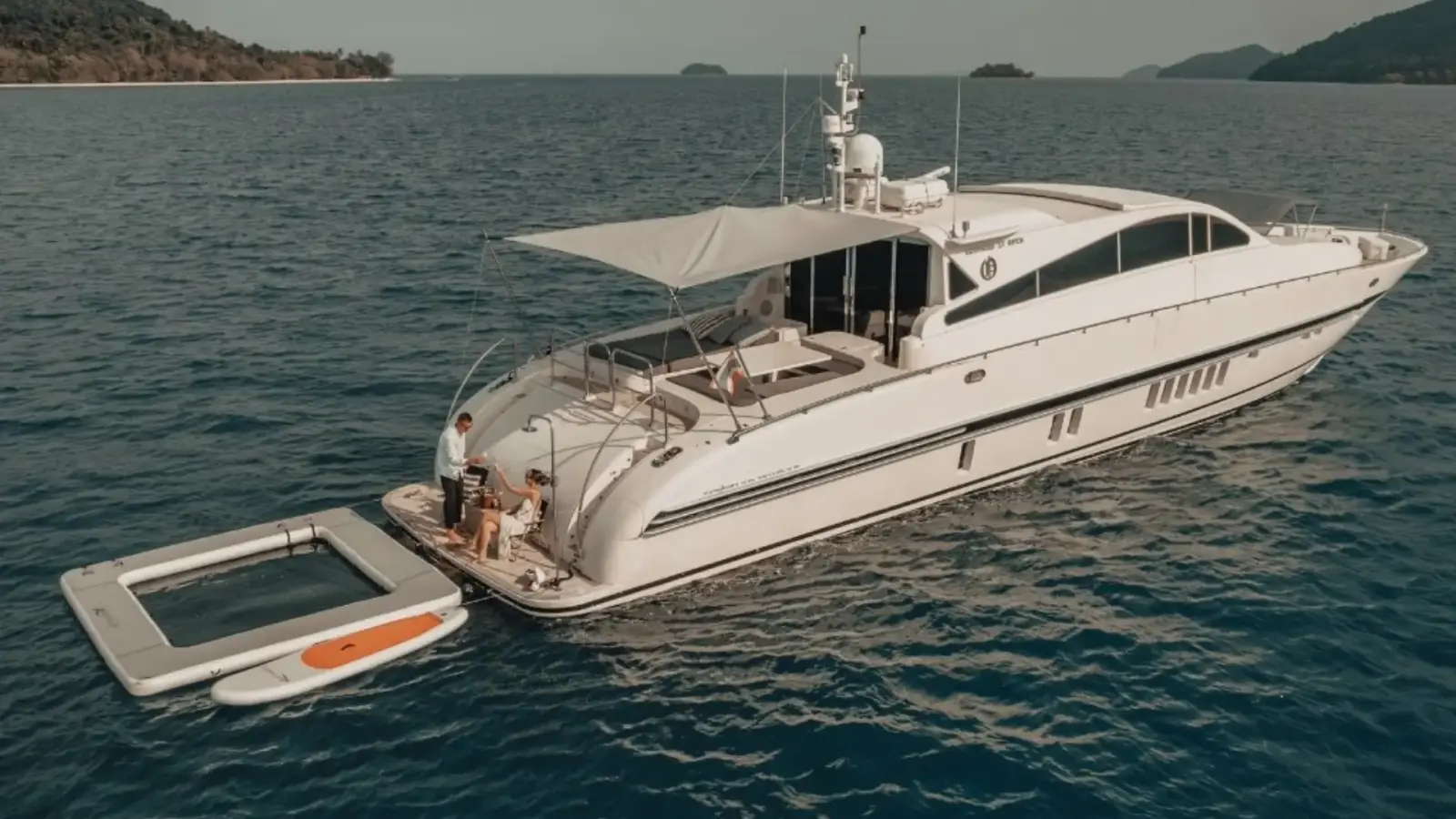 Leopard 90 ft — photo 2