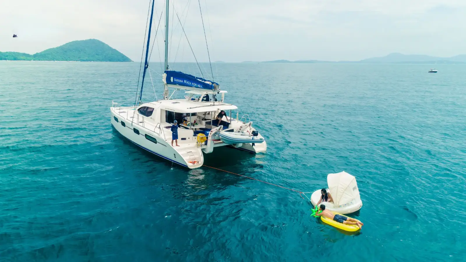 Myra-leopard 47 ft — photo 4
