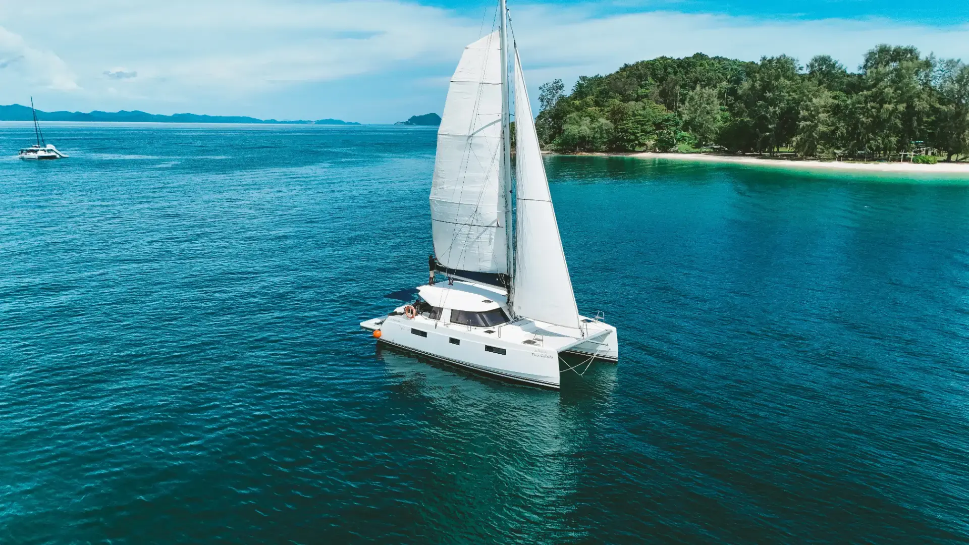 Pina Colada 40 ft – เรือใบคาตามารัน เช่าเหมาลำ ภูเก็ต