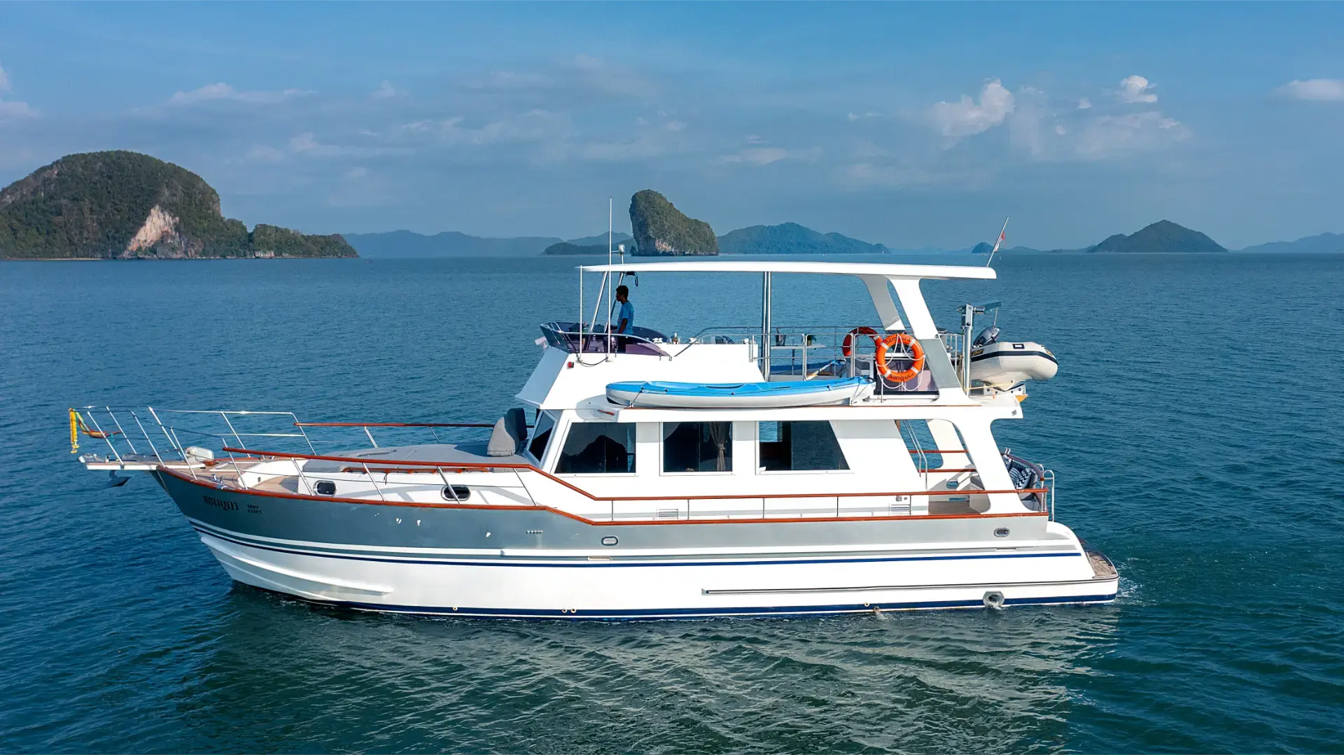 Sambuca 53 ft – เรือยอชต์ เช่าเหมาลำ ภูเก็ต