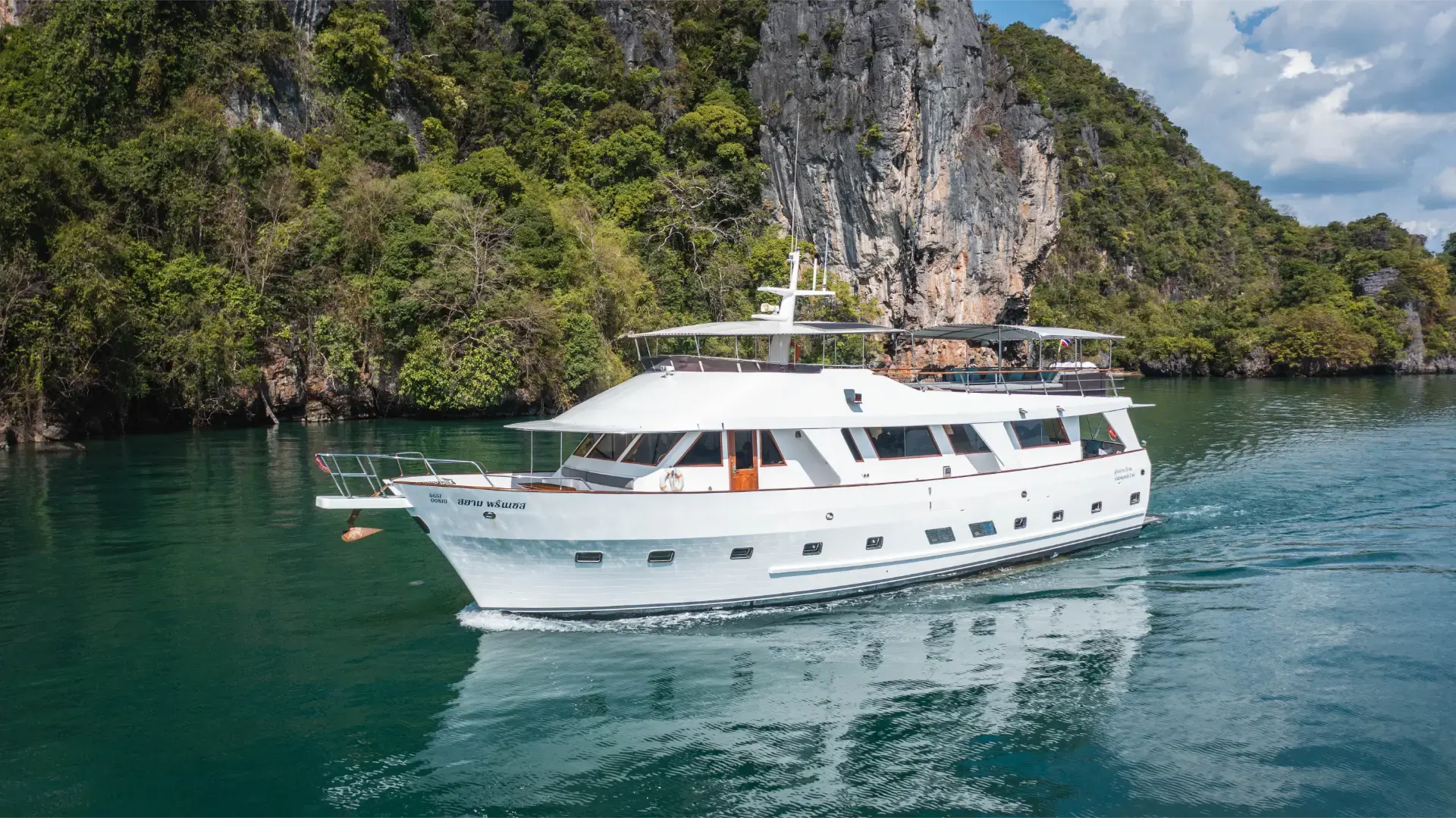 Siam Princess 70 ft – เรือยอชต์ charter in Phuket