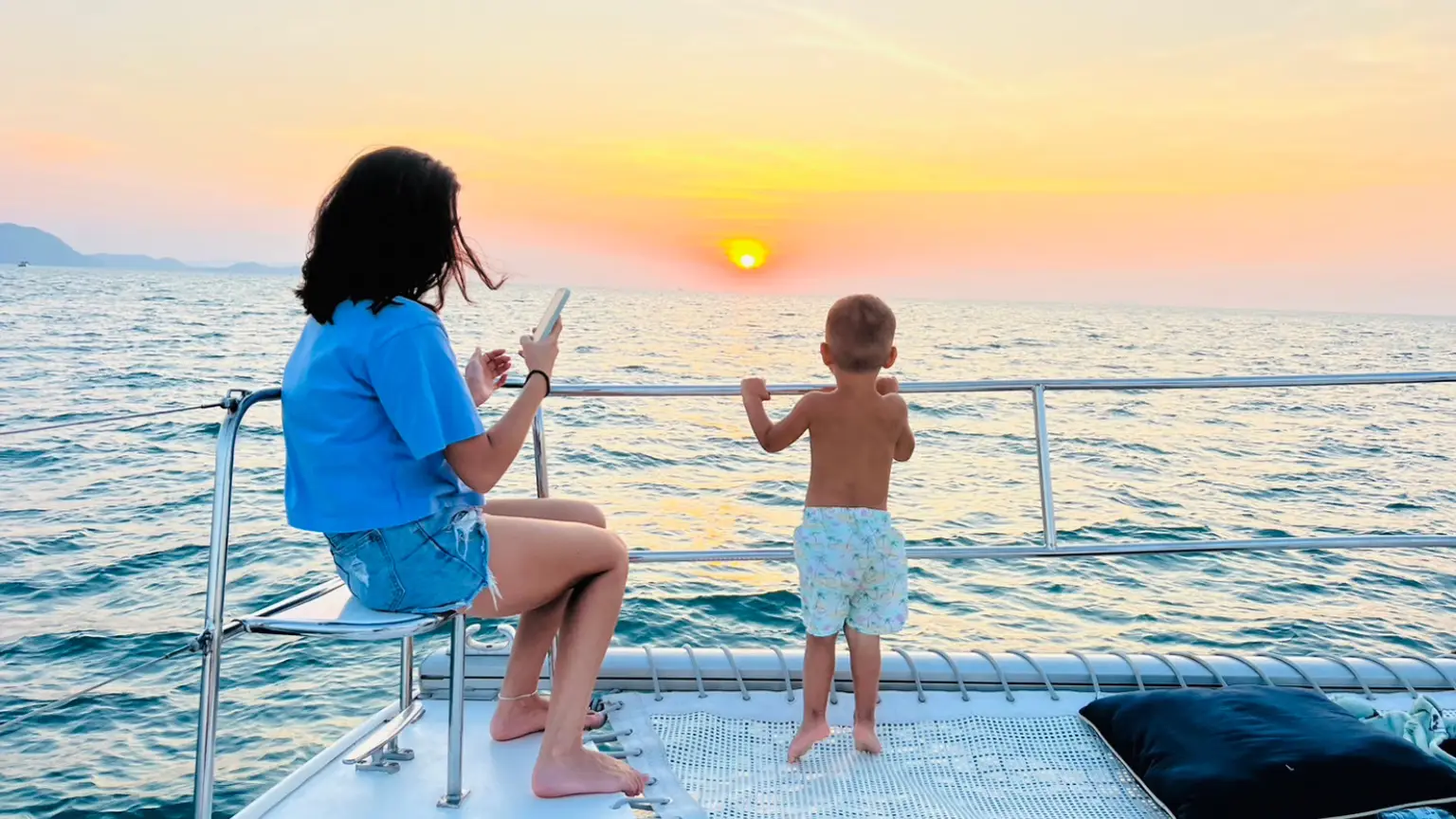 Can Small Children Go on a Boat Trip ? A Parent’s Checklist for Safety and Comfort